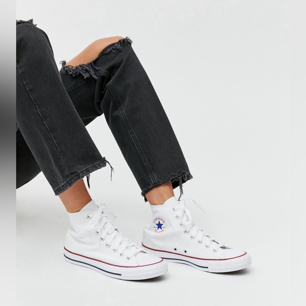 Converse Chuck Taylor All Star High Top Sneaker - White - Women’s Size 7.5